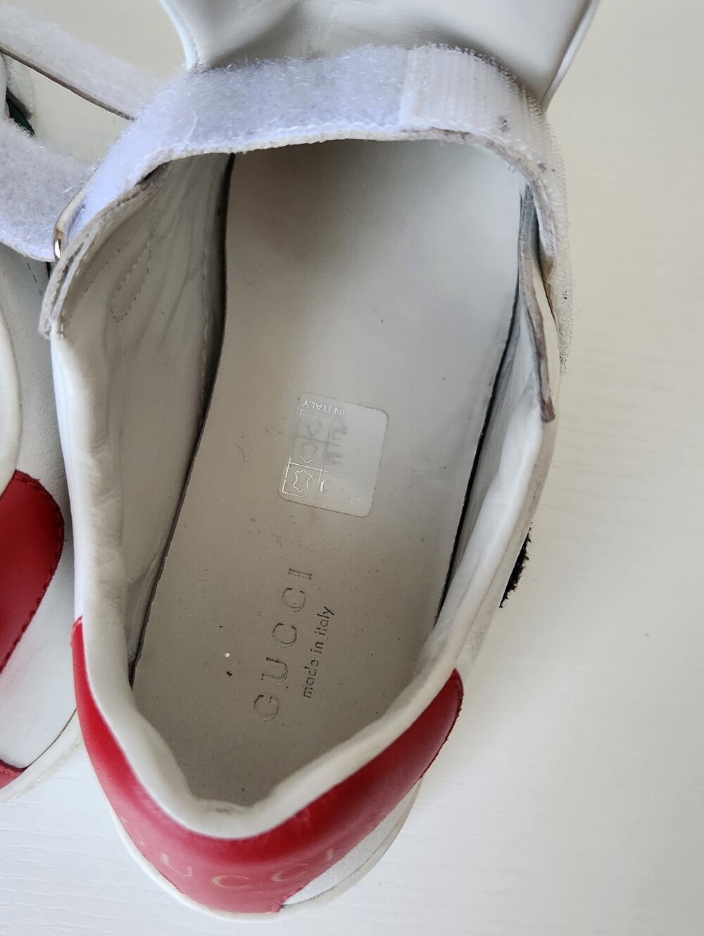 GUCCI Kids Sneakers with Tiger Patch - Picture 6 of 8